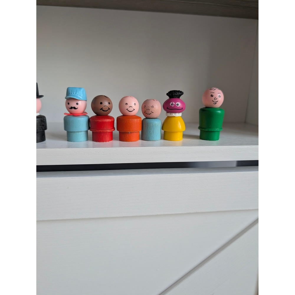 Vintage Fisher-Price Little People Lot with Hospital and Construction Toys - Picture 9 of 12
